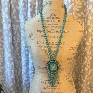 Chic Turquoise Beaded Necklace